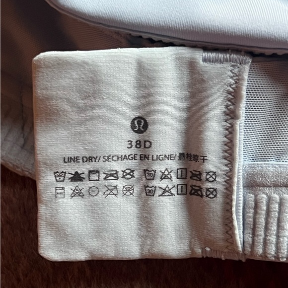 Lululemon Bra Sz 38D White - Picture 3 of 3